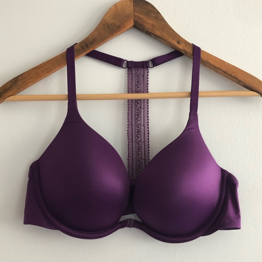 VIctoria secret very sexy push-up bra front clasp
